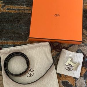 HERMĒS Reversible Belt w/Mini Silver Hammered Constance Buckle